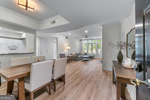 3636 Habersham Rd NW Unit 2101, Atlanta, GA 30305 - dining room with crown molding, a ceiling fan, light wood finished floors, baseboards, and recessed lighting