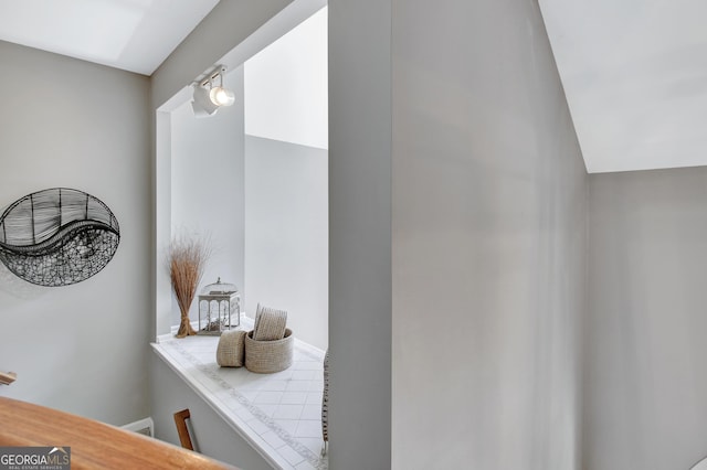 detailed view of baseboards
