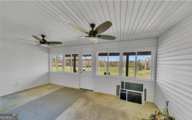 762 Old Mcleod Bridge Rd, Adrian, GA 31002 - unfurnished sunroom featuring ceiling fan and plenty of natural light