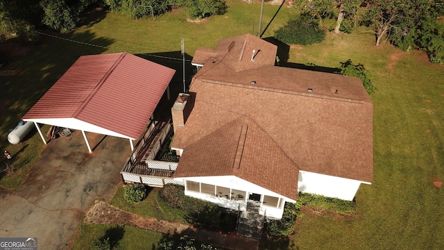 aerial view of property and surrounding area