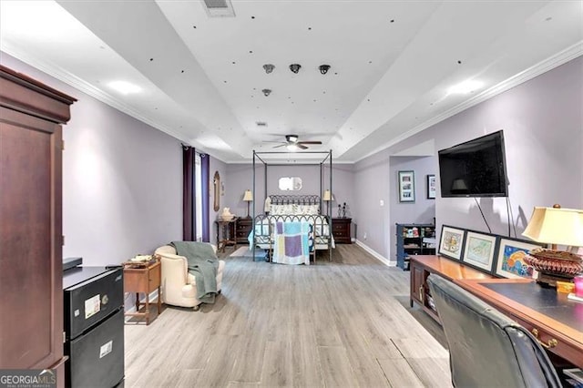 10 Bayberry Ct, Acworth, GA 30101 - interior space with a raised ceiling, light wood-style floors, a ceiling fan, baseboards, and ornamental molding