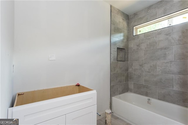 4222 Matisse Ln, Fairburn, GA 30213 - full bath with tile patterned floors