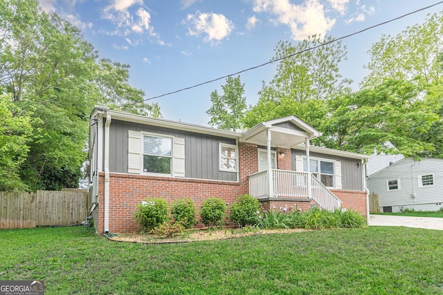 947 Rebel Forest Dr, Atlanta, GA 30315 - view of front of home with brick siding and board and batten siding