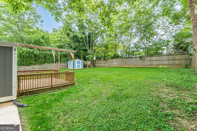 947 Rebel Forest Dr, Atlanta, GA 30315 - view of yard with a shed and an outbuilding