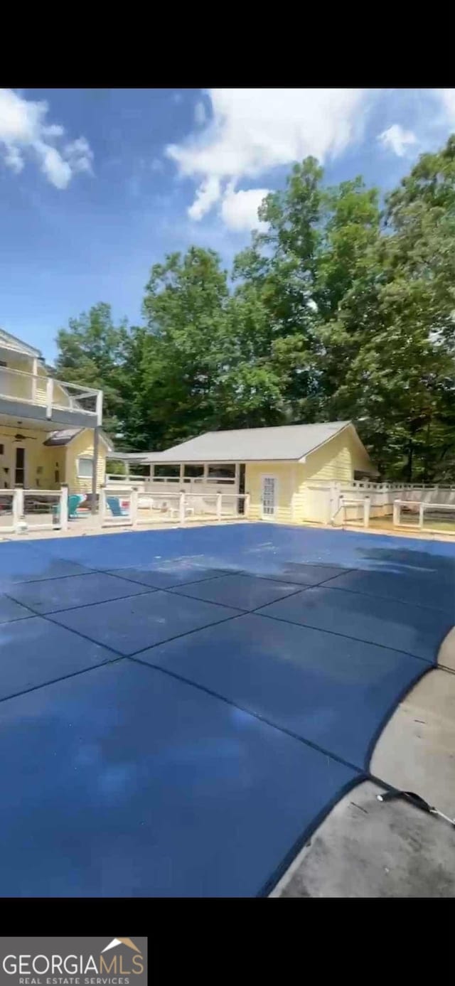 4922 Van Cise Ln, Albany, GA 31721 - view of outdoor pool