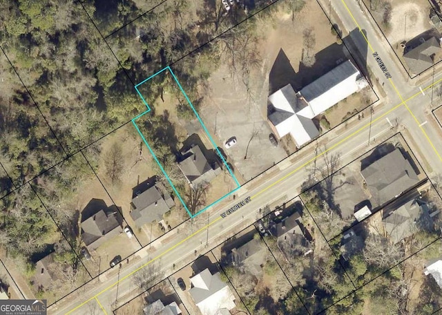 210 W Church St, Swainsboro, GA 30401 - aerial overview of property's location with property boundaries highlighted