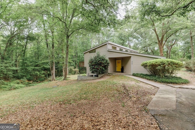 view of mid-century modern home