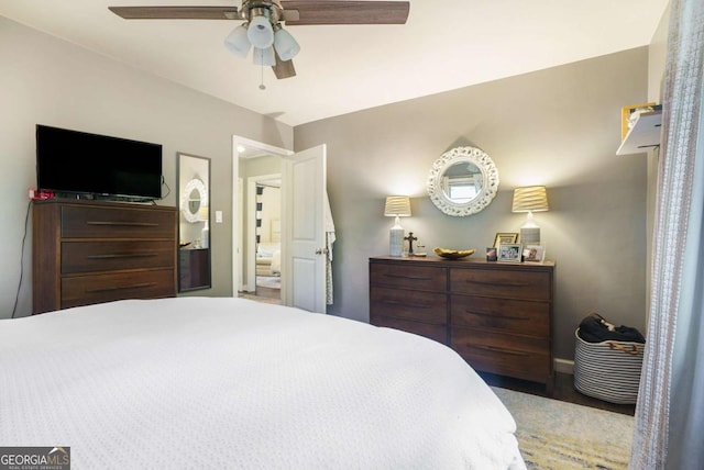 bedroom featuring ceiling fan