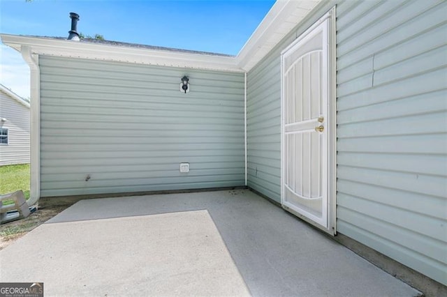 5805 Eagles Feather Ln, Riverdale, GA 30274 - view of patio