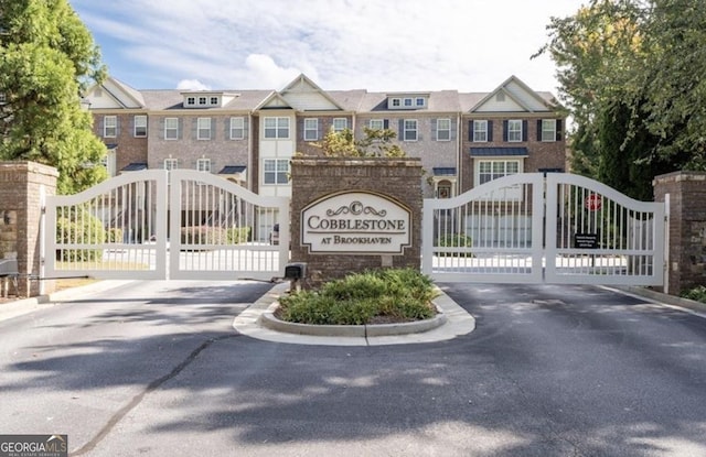 1996 Cobblestone Cir NE, Brookhaven, GA 30319 - view of gate