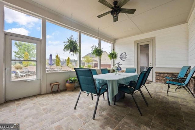 170 Oakleigh Manor Dr, Fayetteville, GA 30215 - view of sunroom
