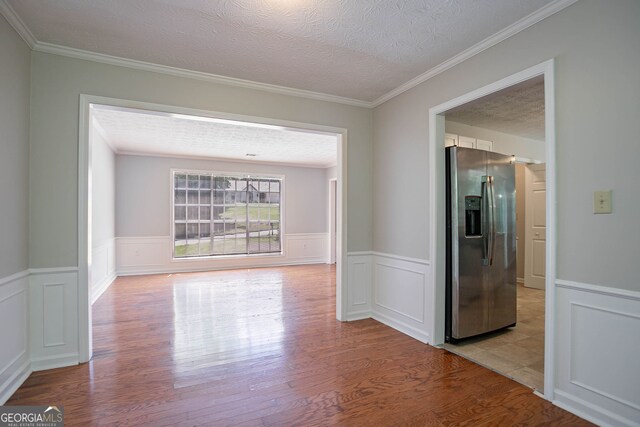 1076 Plantation Blvd SE, Conyers, GA 30094 - bathroom featuring vanity