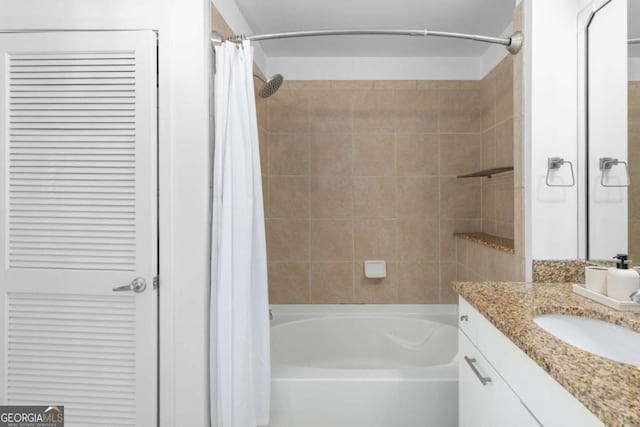 3324 Peachtree Rd NE Unit 1304, Atlanta, GA 30326 - full bath featuring shower / tub combo, vanity, and a closet