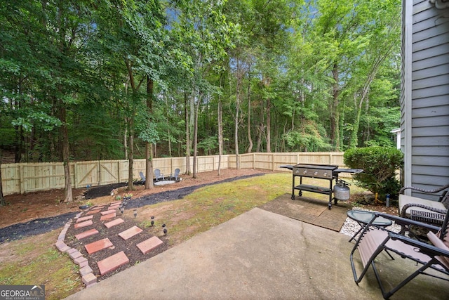 4104 Glenaire Way NW, Acworth, GA 30101 - fenced backyard with a patio