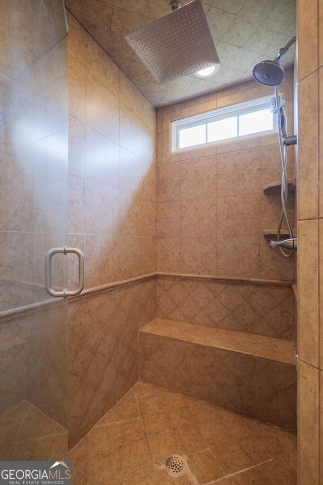 4345 Spring Branch Cir, Valdosta, GA 31601 - full bath with a shower stall