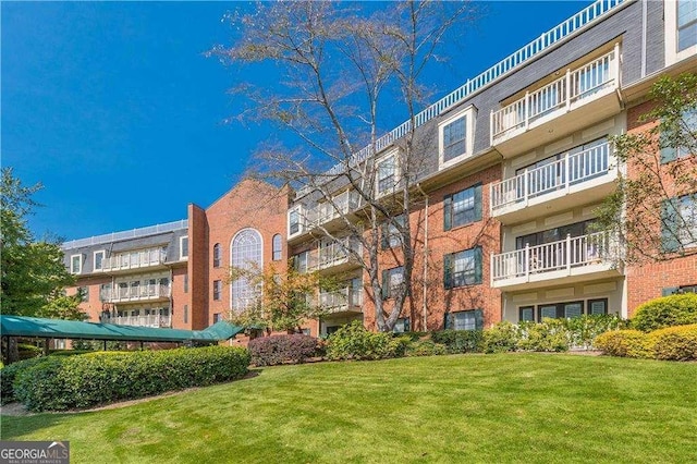 28106 Plantation Dr NE, Atlanta, GA 30324 - view of apartment building / complex
