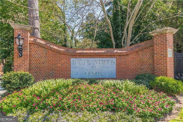 28106 Plantation Dr NE, Atlanta, GA 30324 - view of community / neighborhood sign