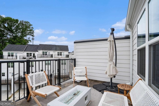 2505 Astaire Ct NW, Atlanta, GA 30318 - balcony with a fire pit