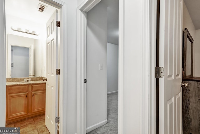 547 SE Tufton Trl SE, Atlanta, GA 30354 - hall featuring baseboards