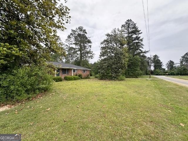 310 Advantage Ln, Swainsboro, GA 30401 - view of green lawn