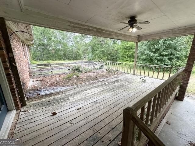 310 Advantage Ln, Swainsboro, GA 30401 - wooden deck featuring a ceiling fan