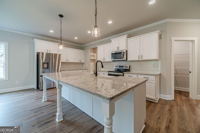 1482 Alcovy Station Rd, Covington, GA 30014 - kitchen with stainless steel appliances, baseboards, a sink, tasteful backsplash, and crown molding