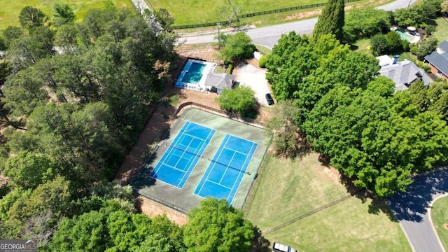 drone / aerial view of a pool