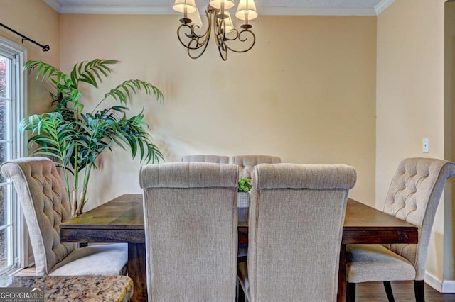 10900 Wittenridge Dr Unit L6, Alpharetta, GA 30022 - dining room featuring a chandelier, ornamental molding, and wood finished floors