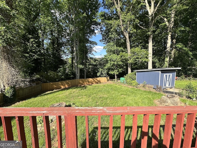 2059 Clearwater Dr SE, Marietta, GA 30067 - view of yard with a storage shed and an outbuilding