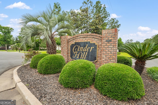 124 Cinder Hill Dr, Brunswick, GA 31523 - view of community sign