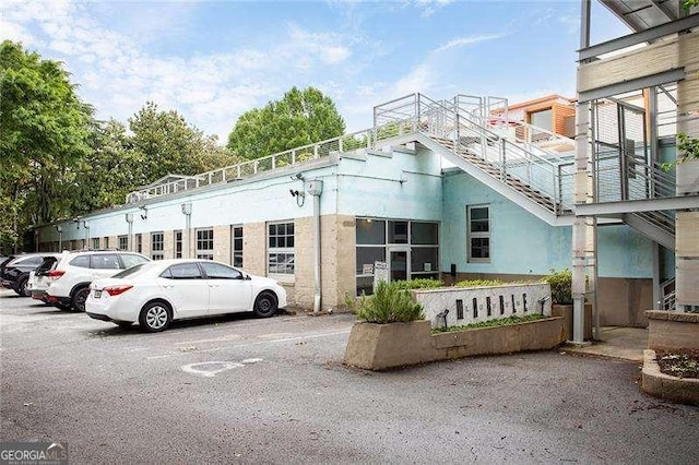 964 Dekalb Ave NE Unit 112, Atlanta, GA 30307 - view of property featuring uncovered parking