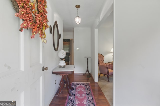 154 Willowdell Dr, Toccoa, GA 30577 - foyer entrance featuring wood finished floors and baseboards