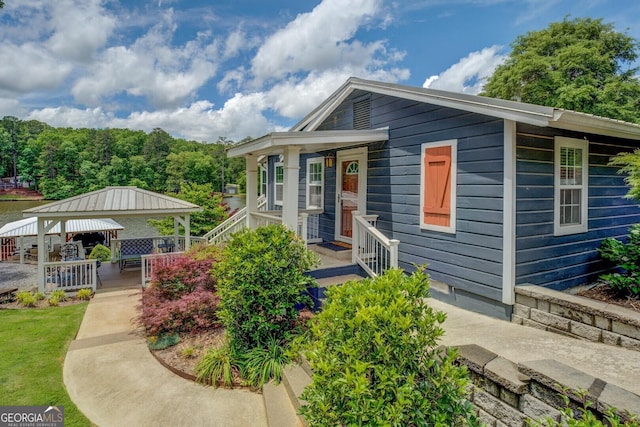 22 Waters Bridge Cir, Covington, GA 30014 - view of front of home with a gazebo