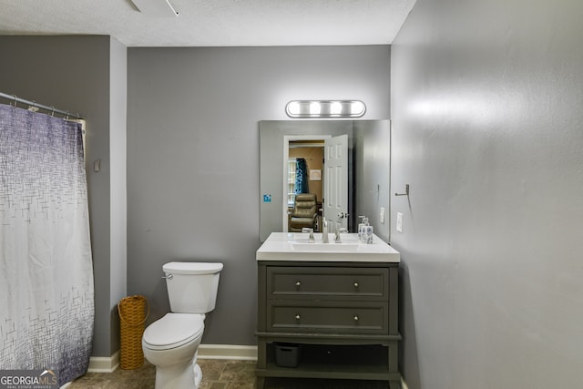 760 Poseyville Rd, Bremen, GA 30110 - full bathroom featuring toilet, vanity, baseboards, and a shower with shower curtain