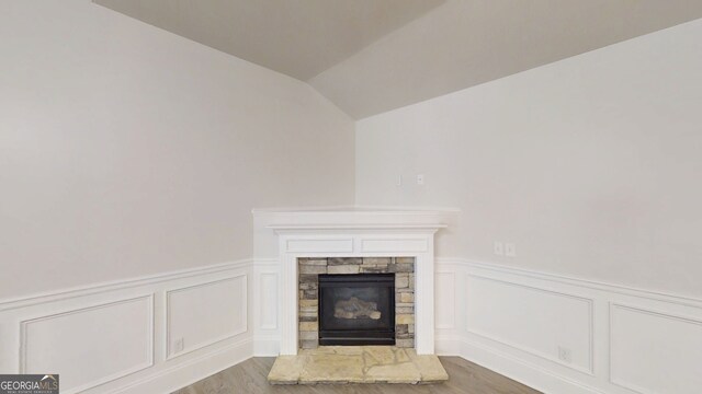900 Ellesmere Pt, Mcdonough, GA 30253 - detailed view of wood finished floors, wainscoting, and a decorative wall