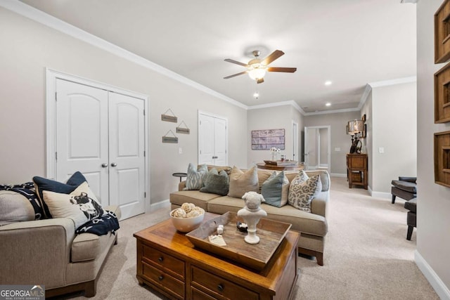 living area featuring ceiling fan, light carpet, ornamental molding, baseboards, and recessed lighting