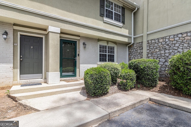 6900 Roswell Rd Unit F6, Atlanta, GA 30328 - property entrance with brick siding