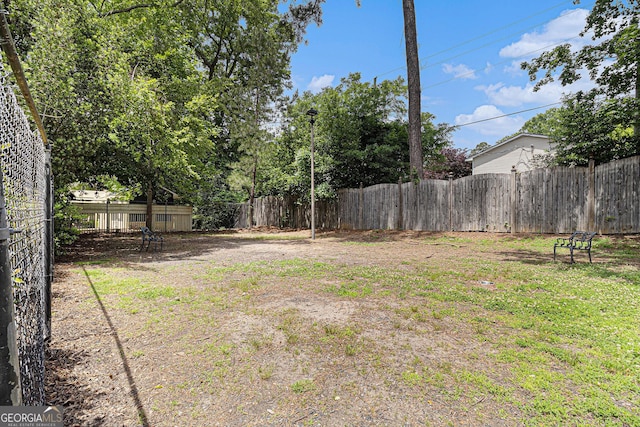 6900 Roswell Rd Unit F6, Atlanta, GA 30328 - view of fenced backyard