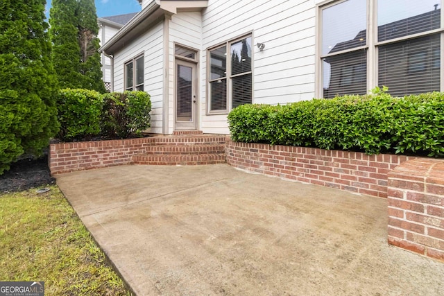 663 Warm Springs Ct, Loganville, GA 30052 - view of patio / terrace