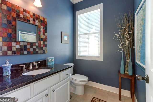 18 Enclave Cir, Savannah, GA 31419 - bathroom with vanity, toilet, baseboards, and tile patterned flooring