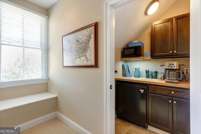 18 Enclave Cir, Savannah, GA 31419 - bar featuring fridge, vaulted ceiling, black microwave, and baseboards