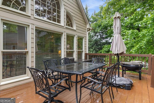 2759 Thomashire Trce, Marietta, GA 30066 - wooden terrace with outdoor dining area