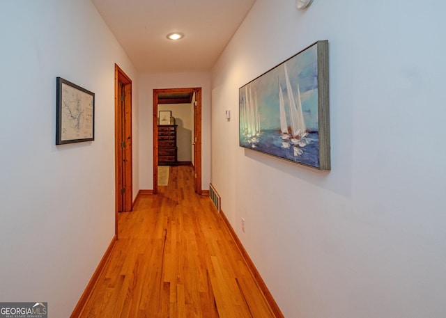142 Hugh Dorsey Rd, Hartwell, GA 30643 - hall featuring light wood-style floors, baseboards, and recessed lighting