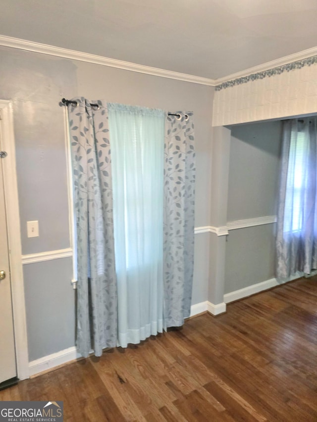 142 Wilshire Rd NE, Rome, GA 30161 - unfurnished room with wood finished floors, crown molding, and baseboards