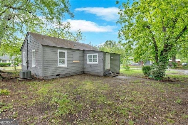 104 Dellwood Dr NW, Rome, GA 30165 - back of property with crawl space, entry steps, and cooling unit
