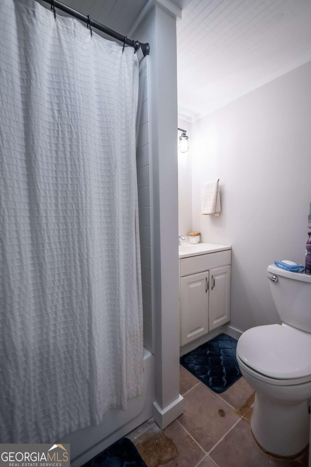 180 Cross St, Maysville, GA 30558 - bathroom featuring tile patterned floors, toilet, shower / bath combination with curtain, baseboards, and vanity