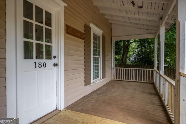 180 Cross St, Maysville, GA 30558 - deck with a porch