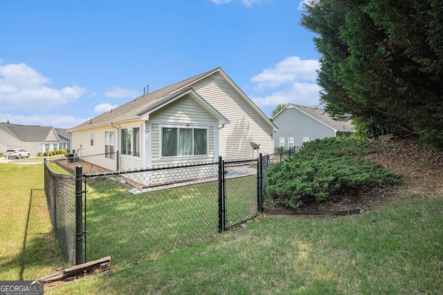 807 Ideal Pl, Winder, GA 30680 - view of side of home featuring a gate