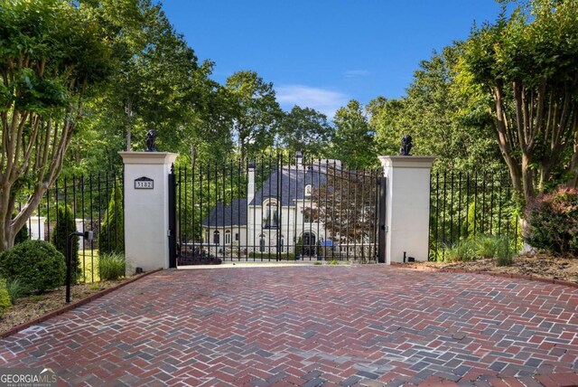 3182 Deepwater Dr, Gainesville, GA 30506 - gate featuring fence