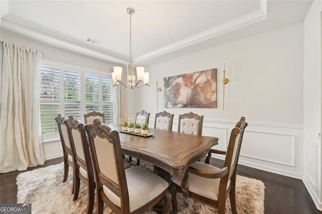 130 W Pier Way, Fayetteville, GA 30214 - dining room with a raised ceiling, a chandelier, and dark wood-style flooring